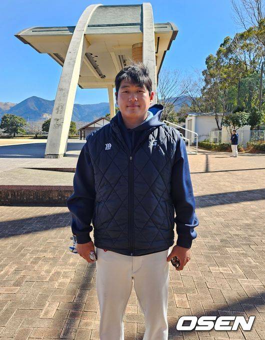 [OSEN=미야자키(일본), 이후광 기자] 롯데 나균안 / backlight@osen.co.kr