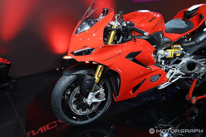 두카티 뉴 파니갈레 V2 S