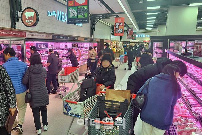 롯데마트 그랑그로서리 은평점 축산매장 전경 (사진=롯데마트)