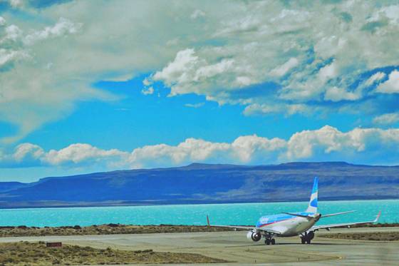 아르헨티노 호수 옆에 위치한 엘 칼라파테 공항. 사진 김은덕, 백종민