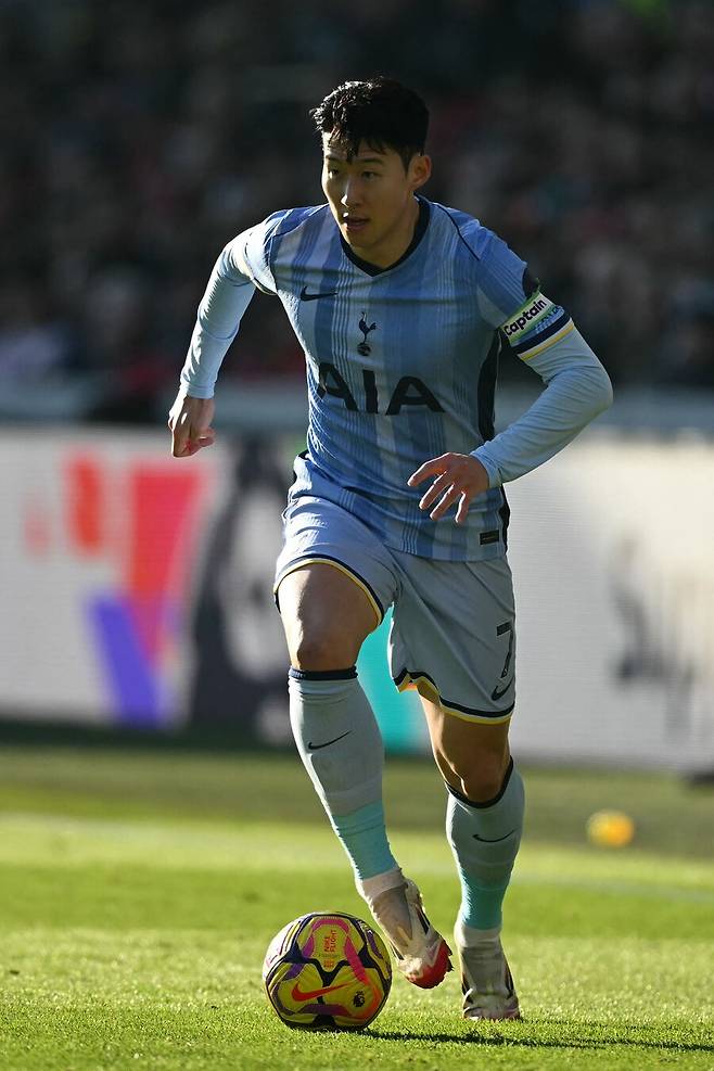 ▲ 맨체스터 유나이티드가 손흥민 영입에 큰돈을 투자하는 가장 큰 이유는 현 공격진의 심각한 전력난 때문이다. 조슈아 지르크제, 라스무스 호일룬 등 기존 공격수들이 부진에 빠졌고, 마커스 래시포드와 안토니를 임대로 보냈지만 돌아와도 전력에 플러스가 될지 미지수다. ⓒ연합뉴스/AFP