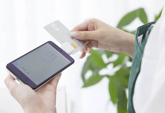 신용카드는 과소비를 낳는 주범 중 하나다.[사진 | 게티이미지뱅크]