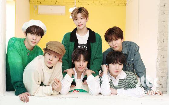 그룹 NCT위시가 3일 오후 서울 성동구에서 진행된 'Wishfull DAY' 미디어 행사에 참석해 포즈를 취하고 있다. 김현우 엔터뉴스팀 기자 kim.hyunwoo3@jtbc.co.kr (콘텐트비즈니스본부)