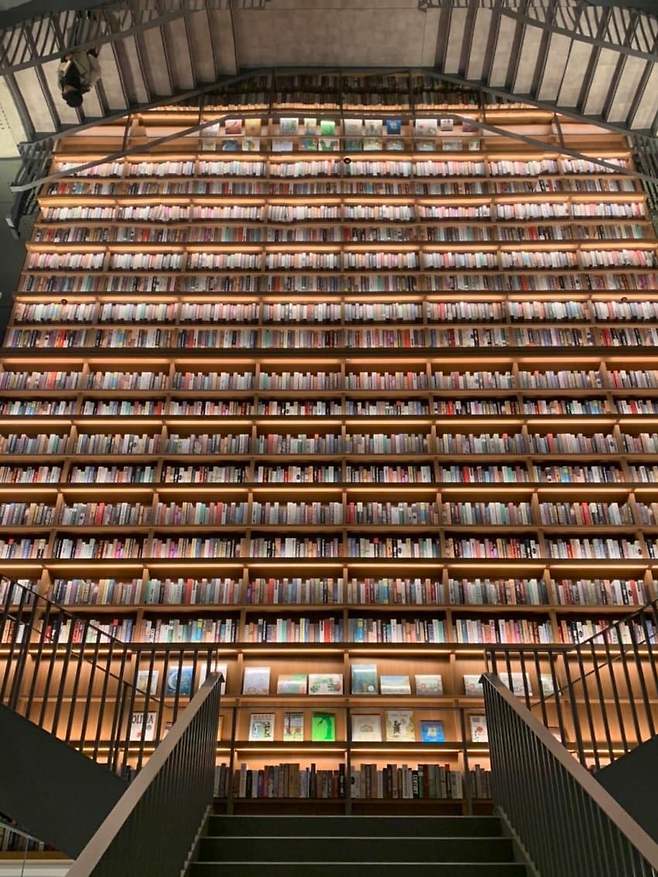 24b0d121e0ed6ef236ec82e1479c767389392efb1b655a848a91d9d1a9cb89