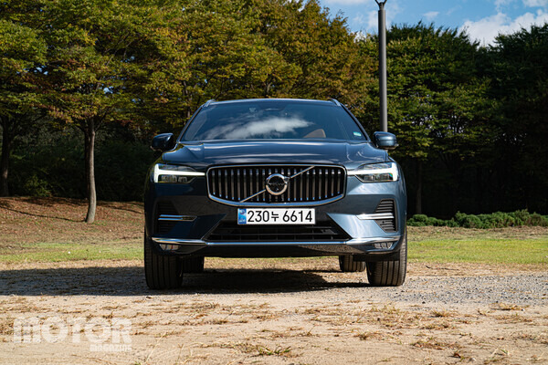 볼보 XC60 B5
