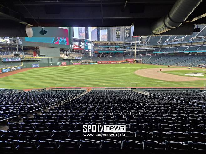 ▲ 애리조나 다이아몬드백스의 홈 구장 체이스필드 전경 ⓒ윤욱재 기자