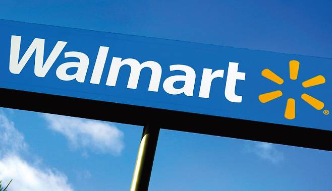 월마트는 2월 20일(현지 시간) 지난 분기(2024년 11월~2025년 1월) 실적과 올해 회계연도(2025년 2월~2026년 1월) 실적 예상치를 발표했다. [뉴시스]