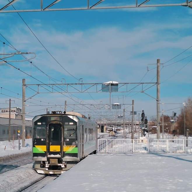 1d94f308ccf107f43eed83e547837002c5d90bd236cf4e8b670d423cf6c4ad4e538600e3b1c9747b6963