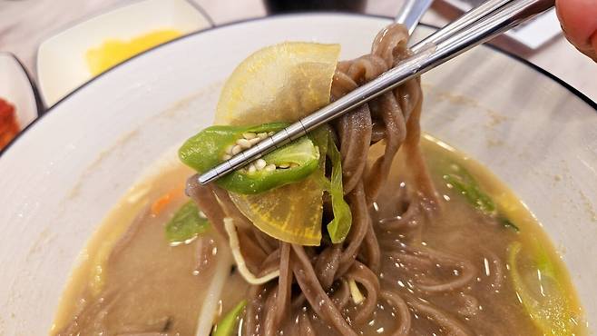 20250228_122758.jpg 점심 메밀 칼국수