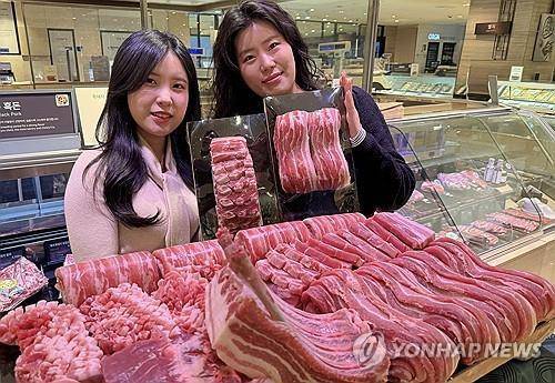 \'700원대 삼겹살 담아보자\'…삼겹살 10원 전쟁