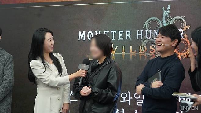 ▲ 해머 유저라고 하니 특히나 흡족해하는 츠지모토 료조 PD