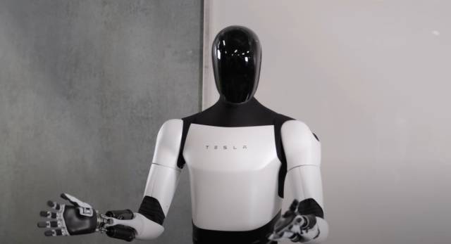 테슬라 옵티머스. 테슬라 유튜브 캡처