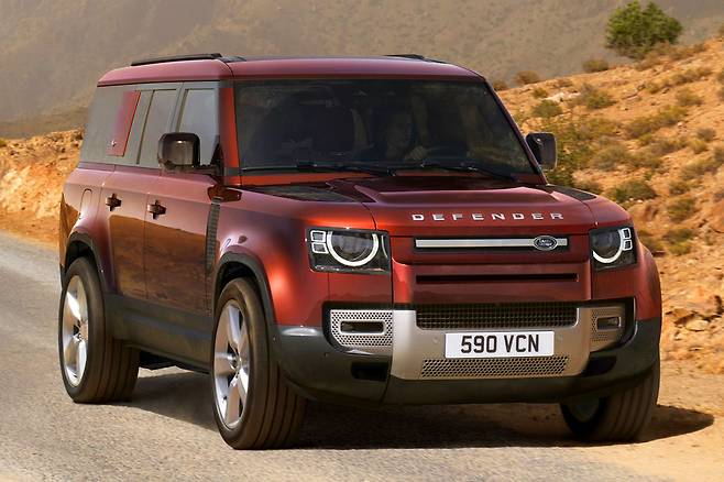 랜드로버 뉴 디펜더 130 P400 X Dynamic HSE