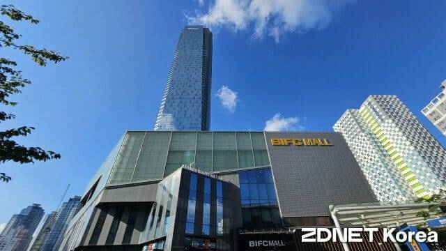 한국남부발전 본사가 입주해 있는 부산국제금융센터 전경.