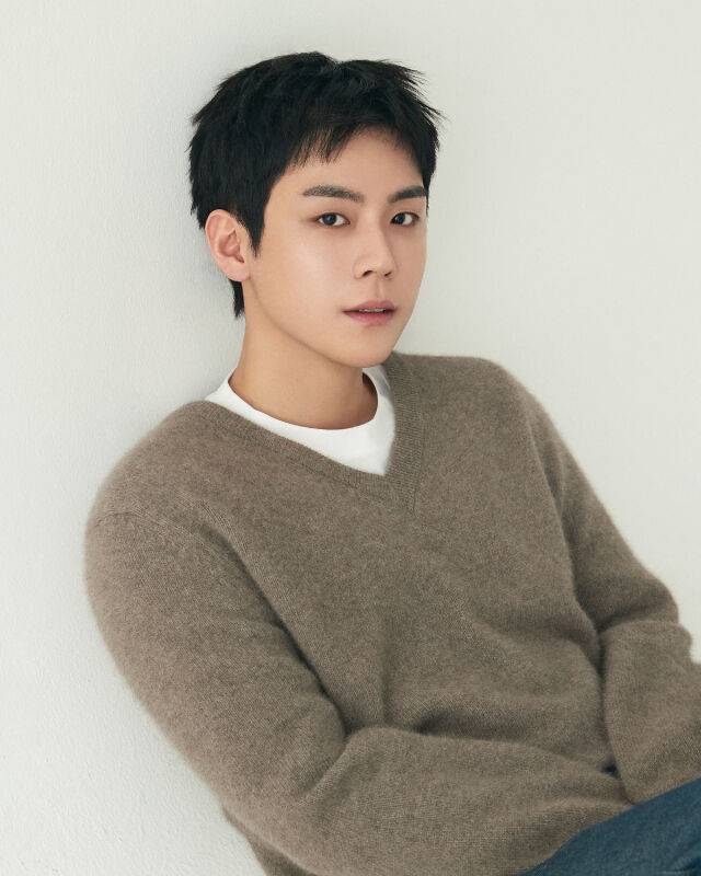 배우 김도훈. 피크제이 엔터테인먼트