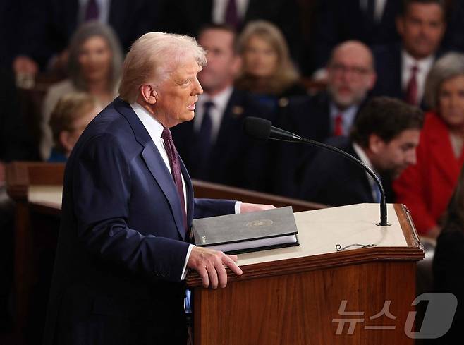 도널드 트럼프 미국 대통령이 4일(현지시간) 워싱턴 의사당 상·하원 합동회의에서 연설을 하고 있다. 2025.03.05 ⓒ AFP=뉴스1 ⓒ News1 우동명 기자