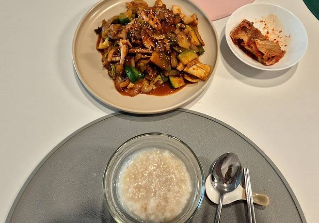 20250305_130158.jpg 간만에 요리 좀 해봤읍니다..(오징어 볶음)