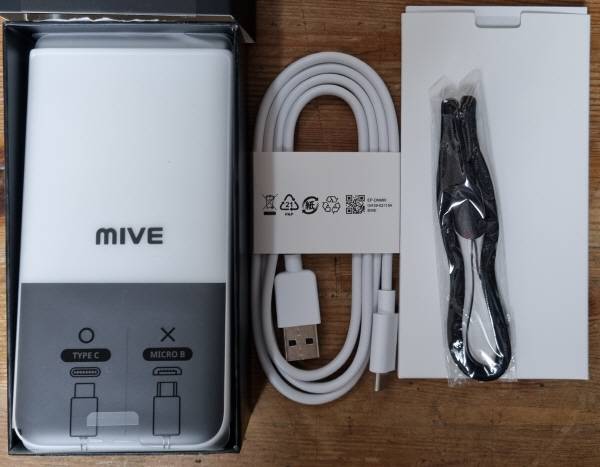 에이엘티 AT-M140S 제품 박스 구성품. 정옥재 기자