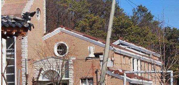포천 노곡리 교회 포탄 피해