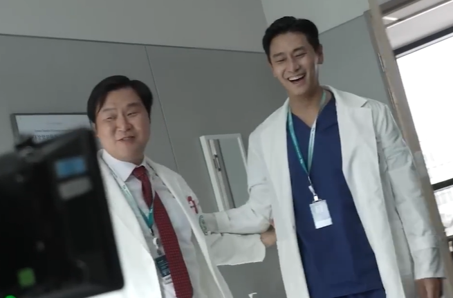 넷플릭스 오리지널 ‘중증외상센터’ 촬영 현장 [넷플릭스 공식 영상 갈무리]