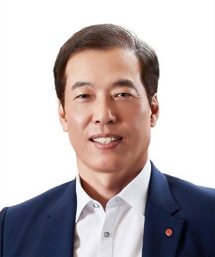 이완신 전 롯데호텔군 HQ 총괄대표 겸 롯데호텔 대표이사 사장. (사진=롯데호텔 제공) *재판매 및 DB 금지