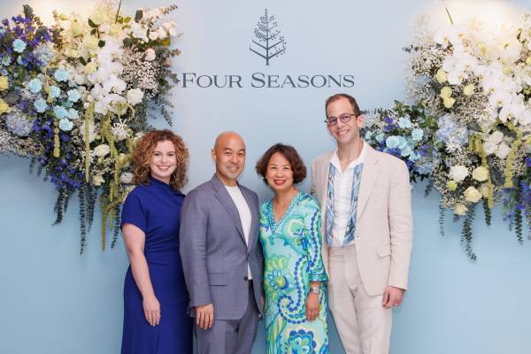 왼쪽부터 포시즌스 호텔 시드니 홍보 부장 에린 올리버(Erin Oliver), 아태지역 홍보이사 싱고 키도(Shingo Kido), 포시즌스 리조트 몰디브 & 익스플로러 팔라우 홍보 이사 줄리아나 앙(Juliana Ang), 포시즌스 호텔 방콕 홍보이사 다니엘 샤크터(Daniel Schacter)
