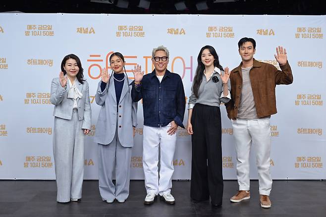 '하트페어링' 박지선 교수, 미미, 윤종신, 이청아, 최시원(왼쪽부터). 사진 제공=채널A