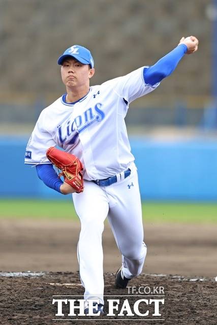 배찬승은 삼성이 찾던 왼손 파이어볼러다. 연습경기부터 최고 152km의 강속구를 거침없이 던지고 있다. /삼성 라이온즈