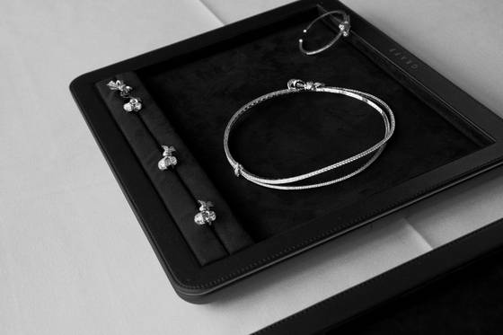 그라프 틸다의 보우 컬렉션. 사진 그라프