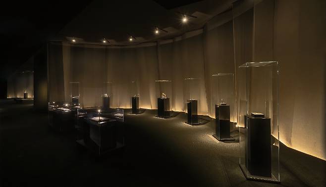 세계적인 건축가 구마 겐고가 설계한 전시장 전경. 롯데뮤지엄 제공