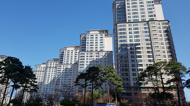 서울 서초구 반포동에 위치한 ‘반포자이’ 전경[출처 KB부동산]
