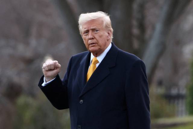 달러화의 기축통화 지위 강화를 위해 스테이블 코인을 적극 활용하겠다고 밝힌 트럼프 대통령. 로이터연합뉴스