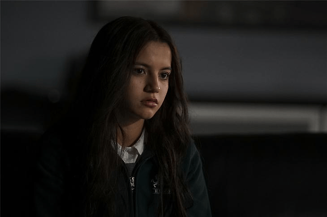 image.png 리부트 슈퍼맨에서 \'호크걸\'로 나오는 라틴 배우.GIF