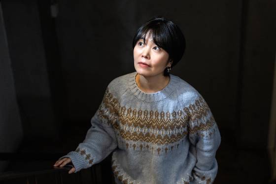 지난 5일 서울 종로구의 한 커피숍에서 만난 남유하 작가는 "고통받아 마땅한 사람은 없다"며 "조력사망은 고통을 없애주는 선택지가 된다는 점에서 생명 경시가 아닌 생명 존중"이라고 말했다. 김현동 기자