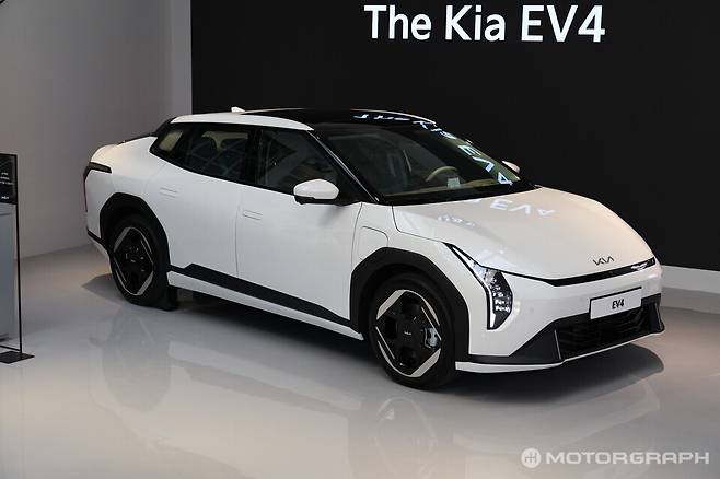 기아 EV4