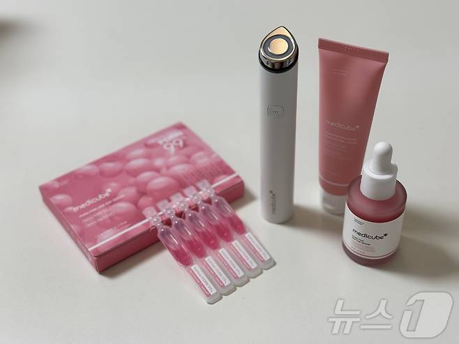 에이피알 메디큐브 에이지알 부스터 프로 미니 ⓒ News1 이민주 기자