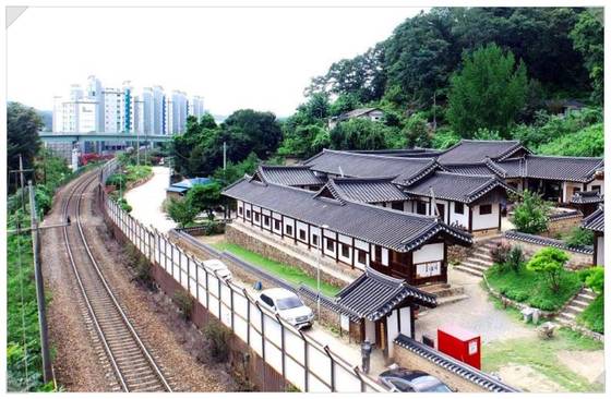 석주 이상룡 선생이 태어난 고성이씨 가문 종택 임청각. [중앙포토]