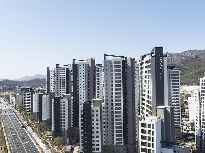 경기 과천시 중앙동 과천푸르지오써밋 전경.  매경DB