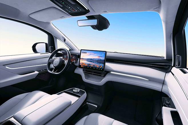 지리 갤럭시 LEVC L380 랜드 에어버스 실내