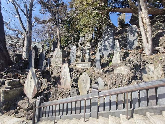 7fed8273b58169f651ee85e54e837d73581980519bcba3919fd13e6016cdcca5