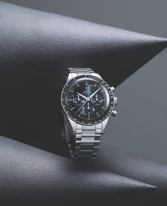 우주에서 착용된 최초의 오메가 시계로 남은 ck 2998을 본떠 만든 제품이다. 사진 김흥수(무브먼트 스튜디오)