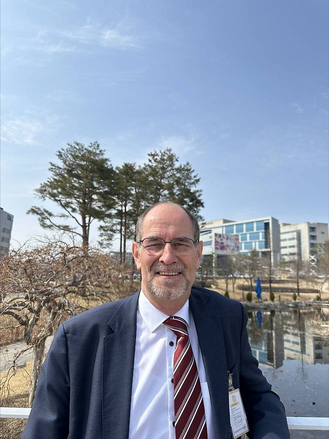 크리스토프 벤(Dr. Christoph Benn) '헬스 AI' 이사회 의장 국제보건애드보커시