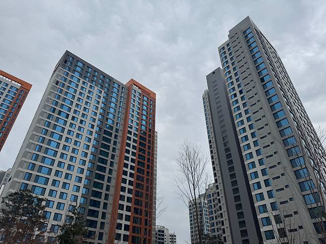 지난 12일 경기 용인시 기흥구 마북동 e편한세상 구성역 플랫폼시티 아파트 전경. /박지윤기자