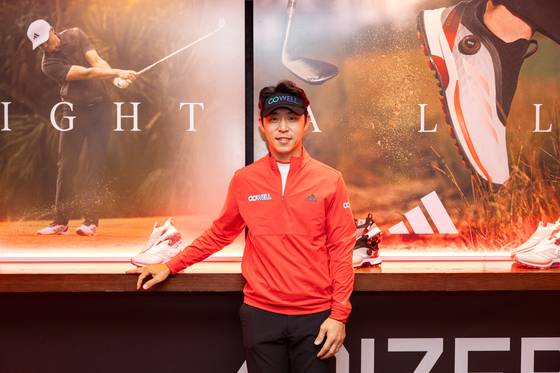 최진호가 11일 열린 아디다스골프 신제품 아디제로 ZG 발표회에서 포즈를 취하고 있다. 사진 아디다스골프