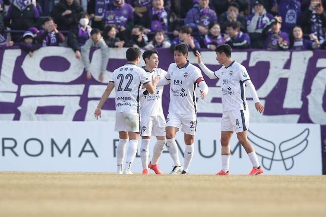 김천 선수들. 한국프로축구연맹 제공