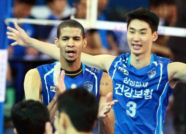 레오와 박철우./KOVO