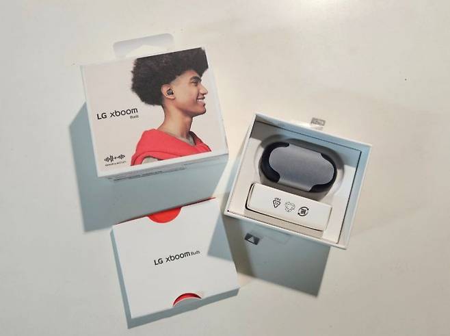 LG 엑스붐 버즈 제품 전체 구성 모습, 사진 박준이 기자