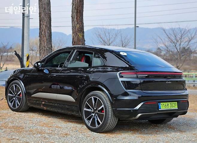 마칸 일렉트릭 후측면. ⓒ데일리안 정진주 기자