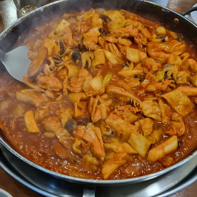 철판위에닭갈비 - 정읍 닭갈비, 치즈닭갈비 맛집 | 다이닝코드, 빅데이터 맛집검색