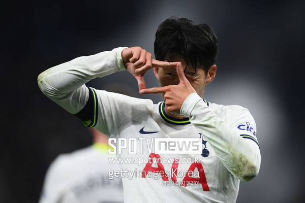 ▲ 유로파리그 8강에서 아인라흐트 프랑크푸르트를 상대하는 토트넘 홋스퍼, 손흥민은 해리 케인과 함께 골을 넣었던 기억이 있다.